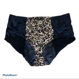 Torrid Cheetah Bottoms